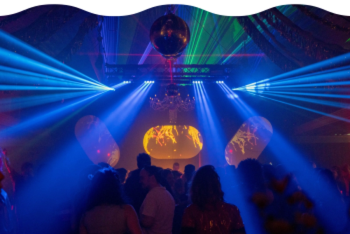 Club Ries ✰ Club Nacht